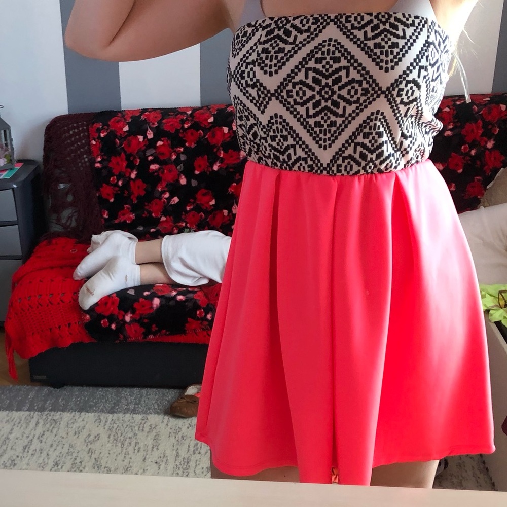 Strapless neon pink dress